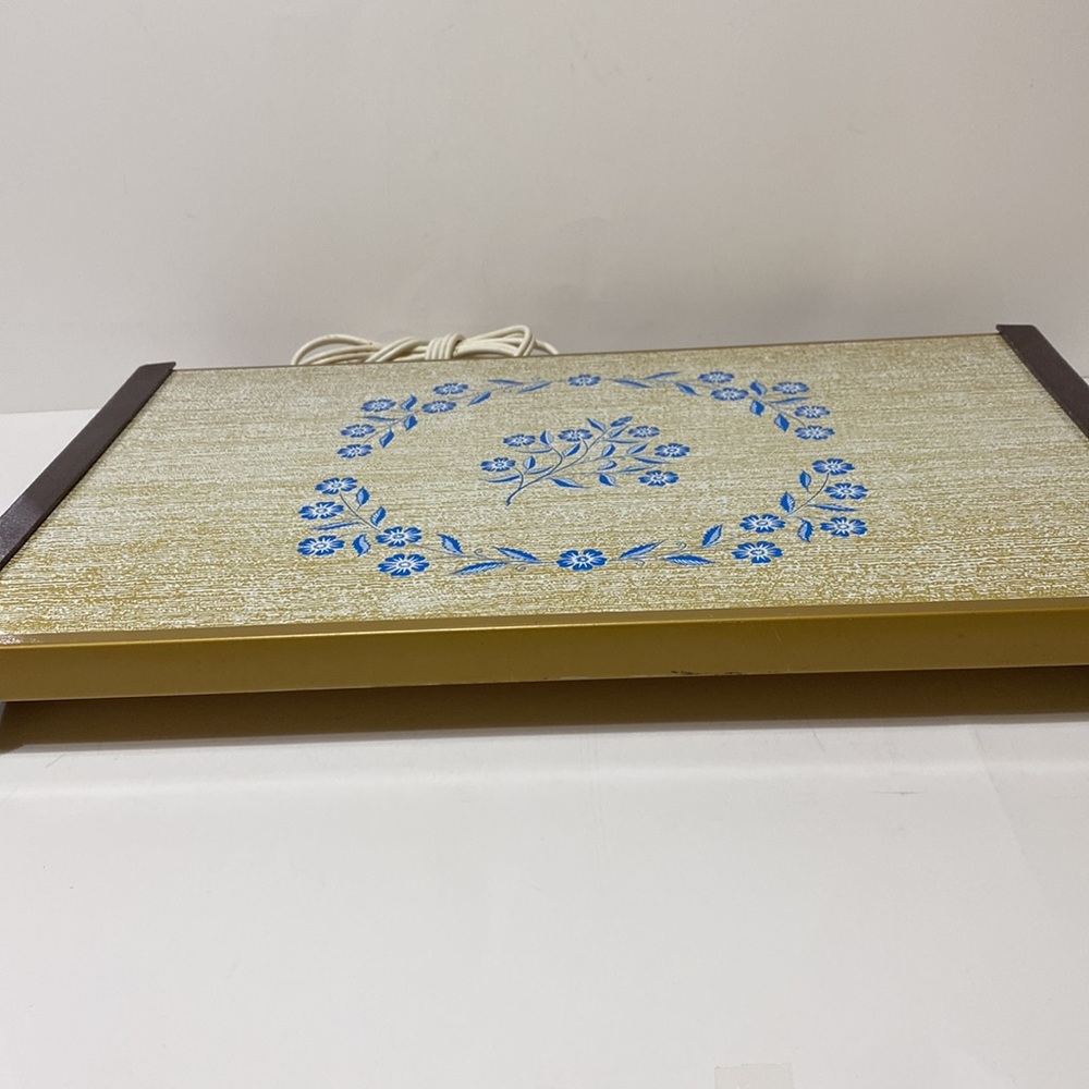 WARM-O-TRAY - Picture 3 of 14
